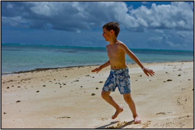 L1006436